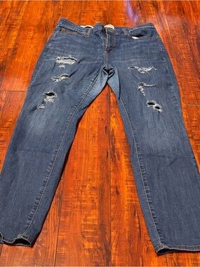 Universal Thread Distressed Dark Blue Boyfriend Jeans